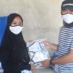Pembagian Masker Kepada Penyintas Donggala